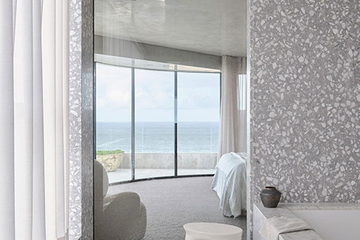 Alexander & Co создает спокойное пространство в доме Pacific House на берегу океана