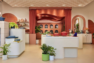 Студия из Бруклина Ringo завершила красочный магазин посуды для Our Place