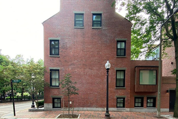 Реконструкция здания викторианской эпохи в Бостоне