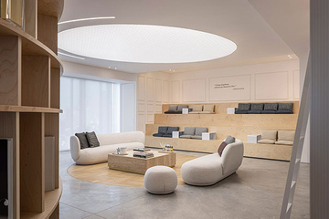 Уютный выставочный зал для Dior от архитектурной студии KOT Architects 