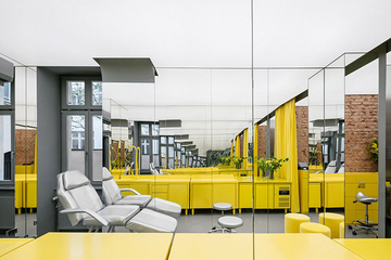 Интерьер ювелирного магазина в Берлине от Crosby Studios