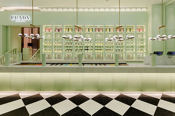 Модный дом Prada открывает поп-ап кафе в знаменитом Harrods