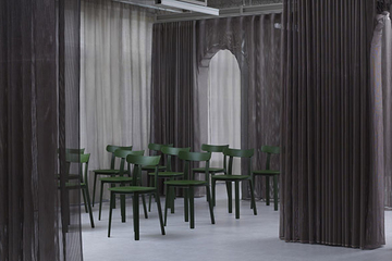 Дизайн интерьера в Японии для демонстрации зала с тканевыми стенами